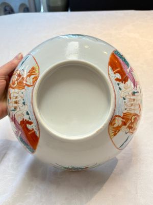 A Chinese famille rose 'The judgement of Paris' punch bowl, Qianlong — photo 9