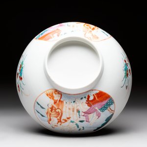 A Chinese famille rose 'The judgement of Paris' punch bowl, Qianlong — photo 7