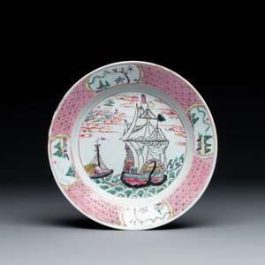 A Chinese famille rose ‘three-masted barque’ plate, Yongzheng — 照片 1
