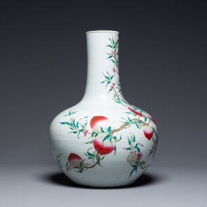 A Chinese famille rose 'tianqiu ping' 'nine peaches' vase, Qianlong mark, 19th C. — photo 2