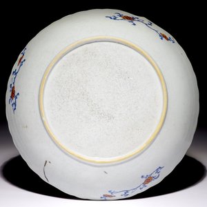 A Chinese famille rose “tobacco leaf” dish, Qianlong — 照片 2