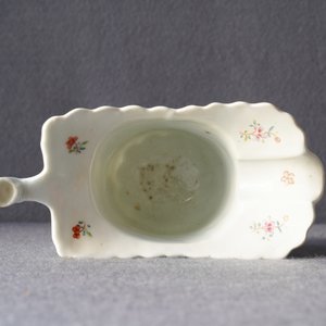 A Chinese famille rose 'Tobacco leaf' helmet-shaped jug, Qianlong — photo 13