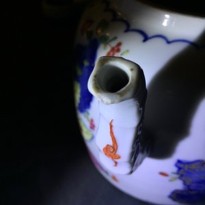 A Chinese famille rose “Tobacco Leaf” teapot and cover, Qianlong — photo 12