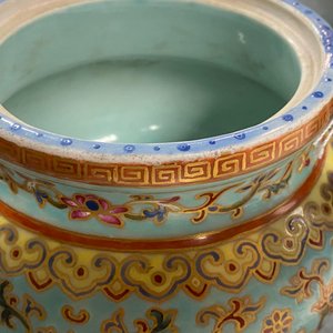 A Chinese famille rose turquoise-ground censer and cover, Republic — 照片 16