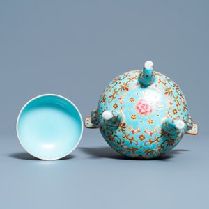 A Chinese famille rose turquoise-ground censer and cover, Republic — 照片 7
