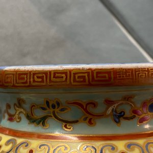 A Chinese famille rose turquoise-ground censer and cover, Republic — 照片 10