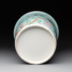 A Chinese famille rose turquoise-ground Da Ya Zhai-style jardinière, 19th C. — photo 7