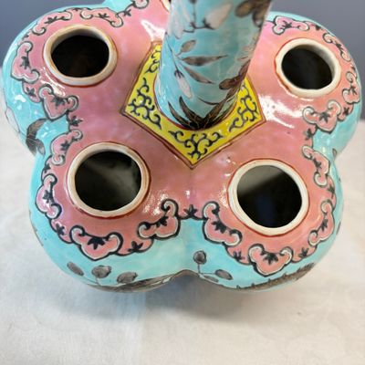 A Chinese famille rose turquoise-ground Dayazhai-style 'Dragons' vase — 照片 8