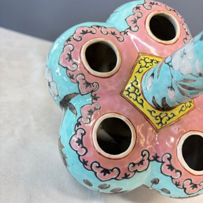 A Chinese famille rose turquoise-ground Dayazhai-style 'Dragons' vase — 照片 9