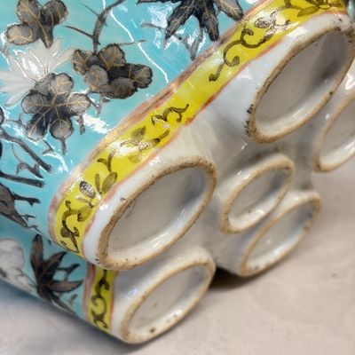 A Chinese famille rose turquoise-ground Dayazhai-style 'Dragons' vase — 照片 11
