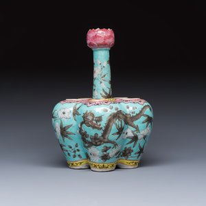A Chinese famille rose turquoise-ground Dayazhai-style 'Dragons' vase — 照片 4