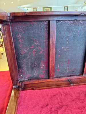 A Chinese famille rose turquoise-ground 'flower scrolls and bats' plaque, later mounted as table, Qianlong — foto 15
