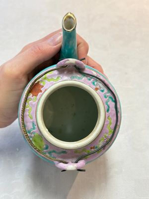 A Chinese famille rose turquoise-ground teapot for the Straits or Peranakan market, Zhong Hua Min Guo 中華民國 mark, Republic. — photo 5