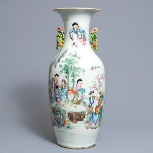 A Chinese famille rose two-sided design vase, 19/20th C. — 照片 1