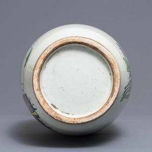 A Chinese famille rose two-sided design vase, 19/20th C. — 照片 5