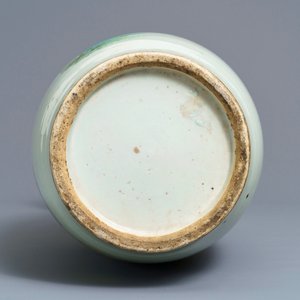 A Chinese famille rose two-sided design vase, 19/20th C. — photo 5