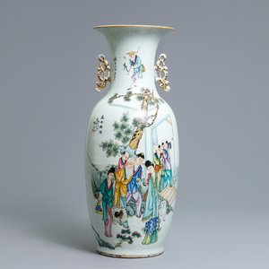 A Chinese famille rose two-sided design vase, 19/20th C. — 照片 1
