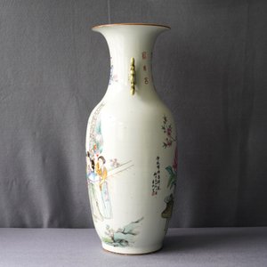 A Chinese famille rose two-sided design vase, 19/20th C. — 照片 13