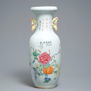A Chinese famille rose two-sided design vase, 19/20th C. — photo 3
