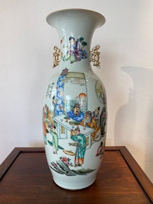 A Chinese famille rose two-sided design vase with court scene, signed Xia Jingguang 夏靜廣, Republic — photo 1