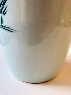 A Chinese famille rose vase, a covered jar and a jardiniere with stand, 19/20th C. — foto 42