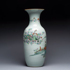 A Chinese famille rose vase, a covered jar and a jardiniere with stand, 19/20th C. — foto 2