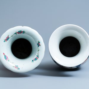 A Chinese famille rose vase and a famille verte powder blue-ground vase, 19th C. — 照片 5