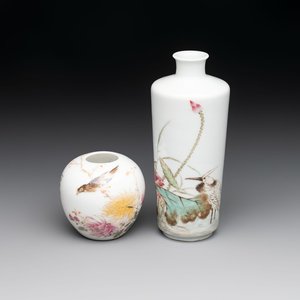 A Chinese famille rose vase and a small jar, signed Bi Botao 毕伯涛, dated 1935 and 1936 — photo 1