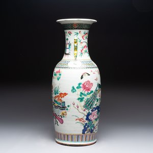 A Chinese famille rose vase and two Canton famille rose vases, 19/20th C. — 照片 17