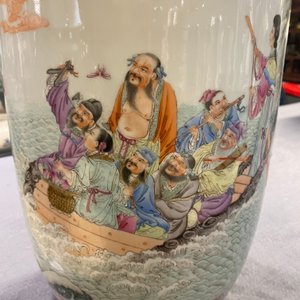 A Chinese famille rose vase, Qianlong mark, Republic — 照片 18