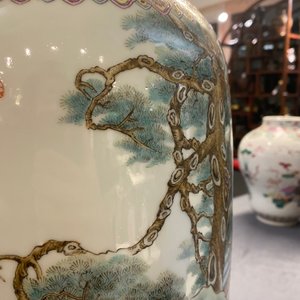 A Chinese famille rose vase, Qianlong mark, Republic — 照片 26