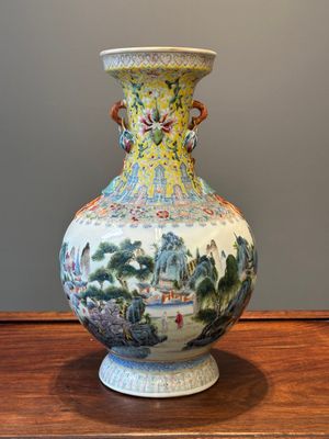 A Chinese famille rose vase with a mountainous landscape, Qianlong mark, Republic — photo 1