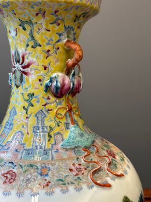 A Chinese famille rose vase with a mountainous landscape, Qianlong mark, Republic — photo 15