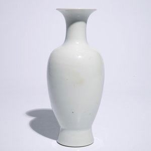A Chinese famille rose vase with a sage and a boy, Hongxian mark, 20th C. — 照片 3