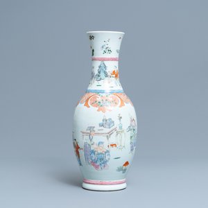 A Chinese famille rose vase with a tattoo scene from 'Jing Zhang Bao Guo', Qianlong mark, 19/20th C. — photo 1