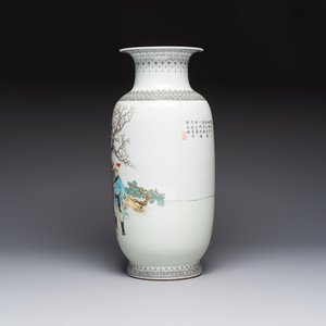 A Chinese famille rose vase with figural design, Qianlong mark, 20th C. — photo 2
