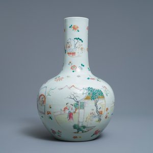 A Chinese famille rose vase with figurative medallions, Qianlong mark, 19th C. — photo 3