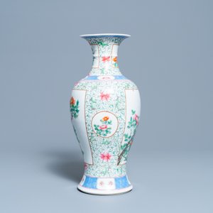 A Chinese famille rose vase with floral design, Hongxian mark, Republic — photo 2