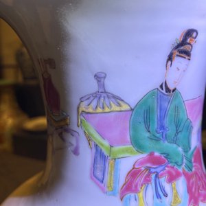 A Chinese famille rose vase with ladies playing go, Yongzheng — 照片 16