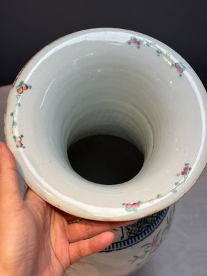 A Chinese famille rose vase with narrative design, 19th C. — photo 5