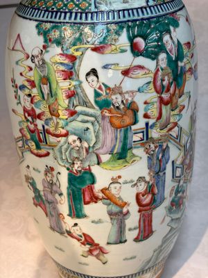 A Chinese famille rose vase with narrative design, 19th C. — photo 8