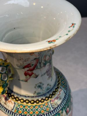 A Chinese famille rose vase with narrative design, 19th C. — photo 10