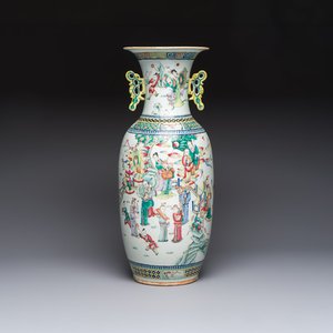A Chinese famille rose vase with narrative design, 19th C. — photo 1