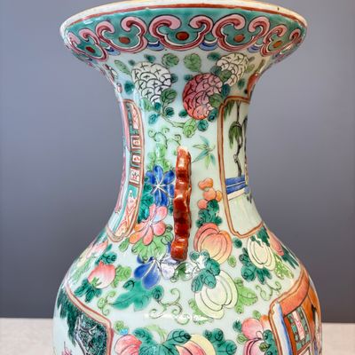 A Chinese famille rose vase with narrative design — photo 11