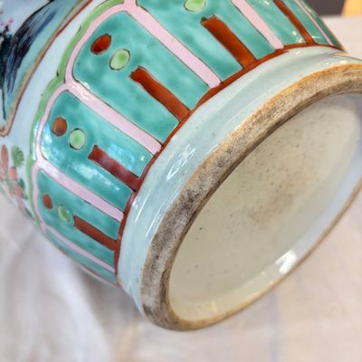 A Chinese famille rose vase with narrative design — photo 19