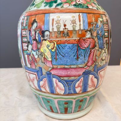 A Chinese famille rose vase with narrative design — photo 3