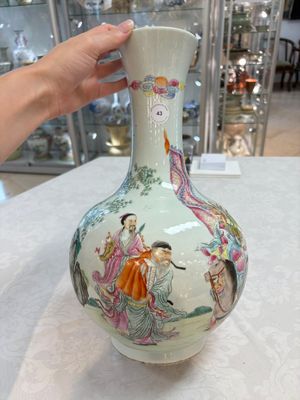 A Chinese famille rose vase with narrative design, Republic — photo 1
