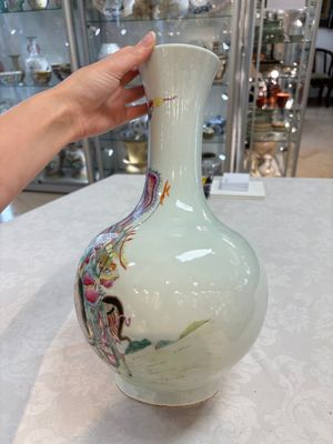 A Chinese famille rose vase with narrative design, Republic — photo 2