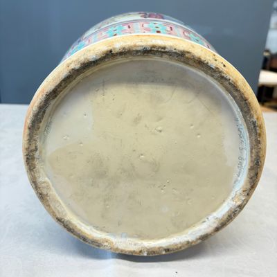 A Chinese famille rose vase with narrative design — foto 22