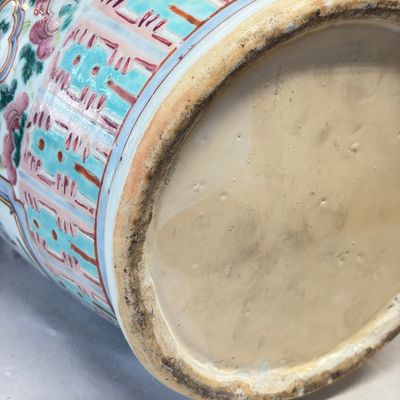 A Chinese famille rose vase with narrative design — foto 23